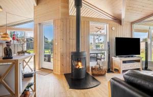 TV a/nebo společenská místnost v ubytování SJ307-Borkop-Niels-Pedersensvej-11