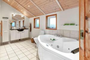 Fotografie z fotogalerie ubytování 16668-Farevejle-Karuphoj-4-b v destinaci Ordrup