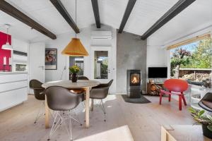 Χώρος καθιστικού στο FJ1017-Jaegerspris-Mathiesens-Enghave-14