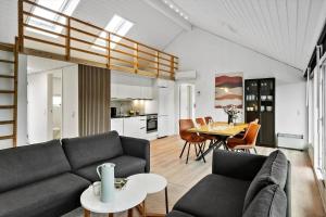 Kuchyň nebo kuchyňský kout v ubytování JB362-Brovst-Kronvildtvej-136