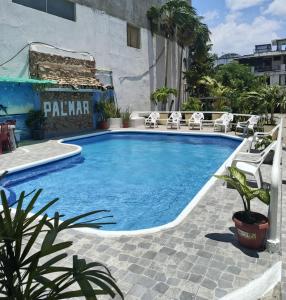 Bassein majutusasutuses HOTEL PAL-MAR või selle lähedal