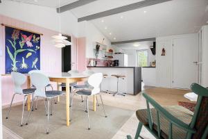 Afbeelding uit fotogalerij van N337-Karrebaeksminde-Strandrylevej-11 in Enø By