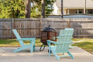 Κήπος έξω από το Charming 1960s Cottage, 5 Min Walk to Beach and Shops