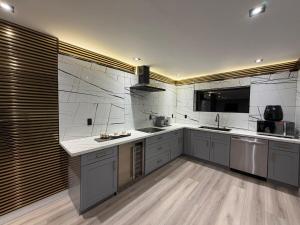 Kuchyň nebo kuchyňský kout v ubytování Zenity Joshua tree