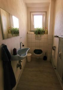 Ένα μπάνιο στο Rosen Garten Haus +20 φωτογραφίες