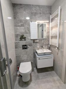 O baie la Sunny Comfort Apartment in Tbilisi Center - Close to Everything