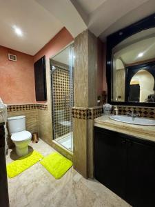 Vannituba majutusasutuses Guéliz Horizon - Central Apartment in Miramas2