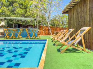 Бассейн в EstrelaMar Ferradura Restaurante & Spa или поблизости