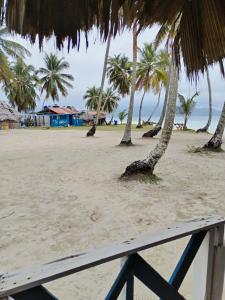 Φυσικό τοπίο κοντά σε αυτό το καταφύγιο