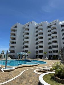 Bazén v ubytování Apartamento Premium en Pampatar Margarita nebo v jeho okolí