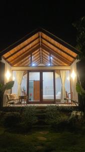 Το κτήριο όπου στεγάζεται  ο ξενώνας +17 φωτογραφίες