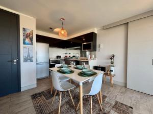 Kuchyň nebo kuchyňský kout v ubytování Precioso y Maravilloso depto en Montemar