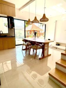 Gallery image of The Sangka House in Mendaya