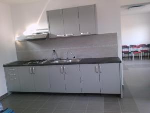 Cucina o angolo cottura di Complex Turistic Dávid