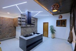 Η κουζίνα ή μικρή κουζίνα στο Villa Ruk +5 φωτογραφίες