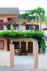 A balcony or terrace at Nefeli