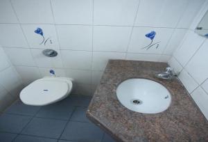 Koupelna v ubytování Hotel O ANNAPURNA RESIDENCY