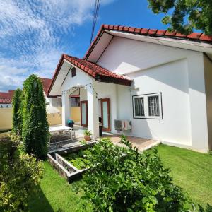 Zahrada ubytování GOOD VIBE house sattahip