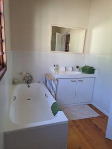 Ένα μπάνιο στο Glengarry