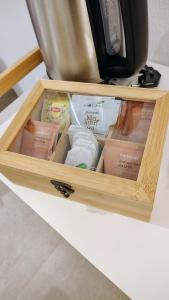 a wooden drawer with some food inside of it at Kleopatra's residence in Bendevís