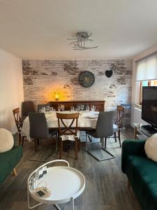 Et opholdsområde på Charmante maison de ville "Le 1998"