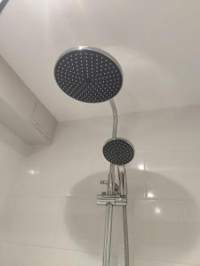 Ένα μπάνιο στο Tranquil Countryside Escape in Rural Kent- Pipistrelle View +15 φωτογραφίες