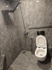 Vannituba majutusasutuses Zeta Mall Condo Pool above Mall below