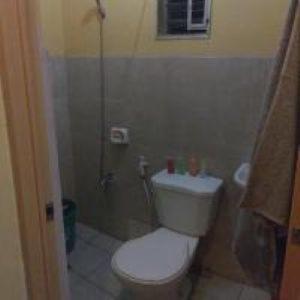 Ένα μπάνιο στο Homestay rooms or house for rent in a 3-bedroom subdivision house