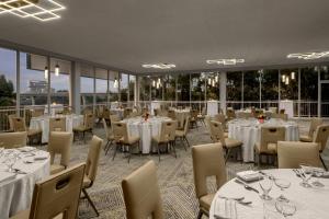 Restaurace v ubytování Sheraton La Jolla