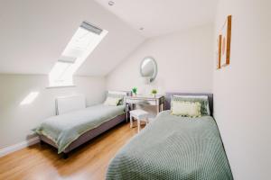 Gallery image of Swallows Lodge in Droitwich