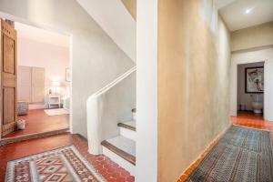 Fotografie z fotogalerie ubytování Luxurious Provencal Village House, Walk to Village Pool v destinaci Rustrel + 58 fotografií
