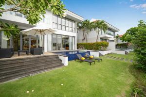 Zahrada ubytování Luxury Pool Villa Close To The Private Beach