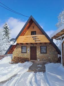 Το Pogled na Romaniju τον χειμώνα