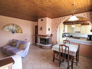 Η κουζίνα ή μικρή κουζίνα στο Apartment Rudi by Interhome