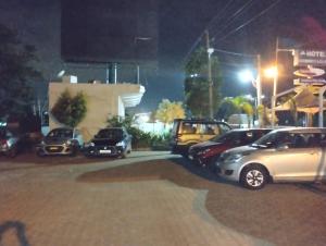 Fotografie z fotogalerie ubytování SURYA TRANSIT INN - KEMPEGOWDA International Airport v destinaci Kempegowda International Airport + 6 fotografií