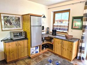Köök või kööginurk majutusasutuses Holiday Home Am Weitfeld-1 by Interhome