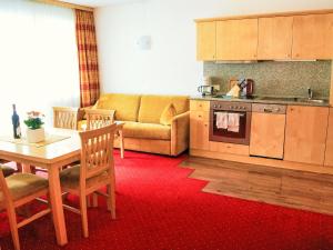 Η κουζίνα ή μικρή κουζίνα στο Apartment Falkner-14 by Interhome