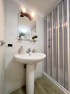 Ένα μπάνιο στο Casa Vacanza , Marianna