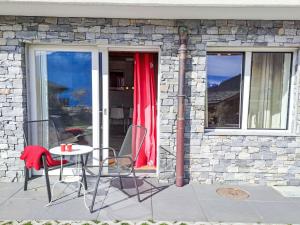 Svalir eða verönd á Apartment Apollo 2 by Interhome