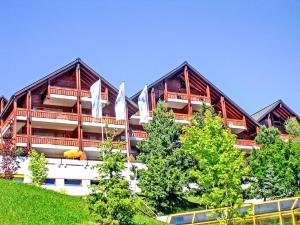 Tòa nhà nơi căn hộ tọa lạc