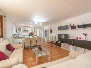 Η κουζίνα ή μικρή κουζίνα στο Villa Marila by Interhome