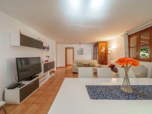 Μια τηλεόραση ή/και κέντρο ψυχαγωγίας στο Villa Marila by Interhome