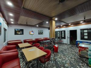 Posezení v ubytování krishna hotel and restaurant