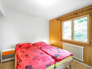 Ένα ή περισσότερα κρεβάτια σε δωμάτιο στο Apartment Centaure-4 by Interhome