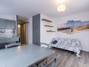 Posezení v ubytování Holiday Home Villa 17 by Interhome