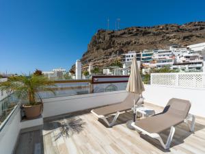 En generel udsigt til bjerge eller udsigt til bjerge taget fra lejligheden