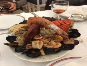 Comida en la pensión o alrededores