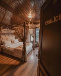 ZafanosにあるMavisu Deluxe Otel Restaurantのギャラリーの写真