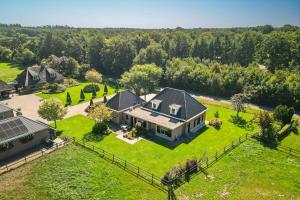 Το κτήριο όπου στεγάζεται  το bed & breakfast