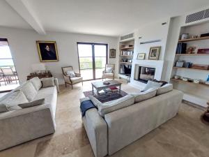 Posezení v ubytování Villa Odyssee by Interhome + 49 fotografií